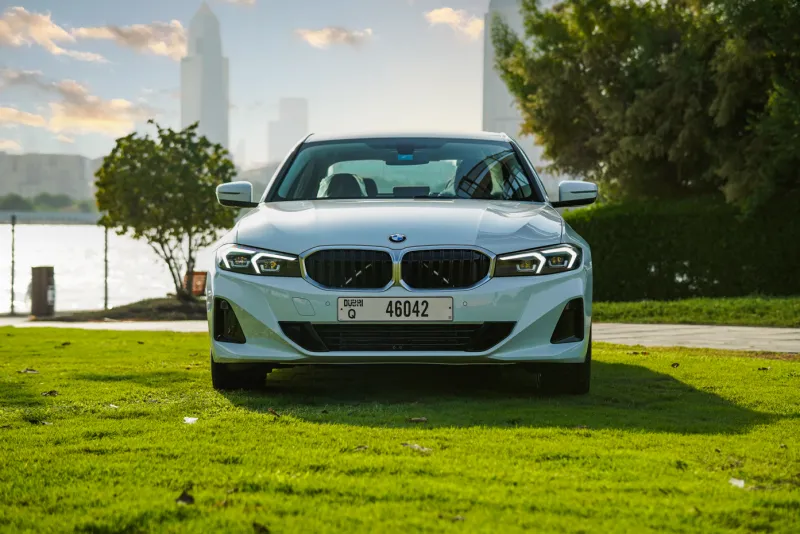 BMW 318 2026 #1